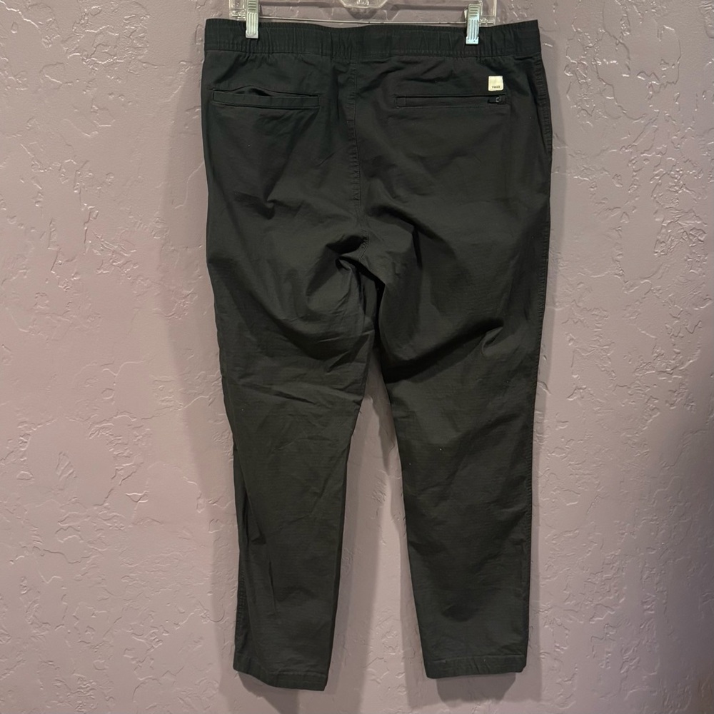 Vuori Men's Dark Gray Pants with Drawstring - XL - Picture 2 of 6
